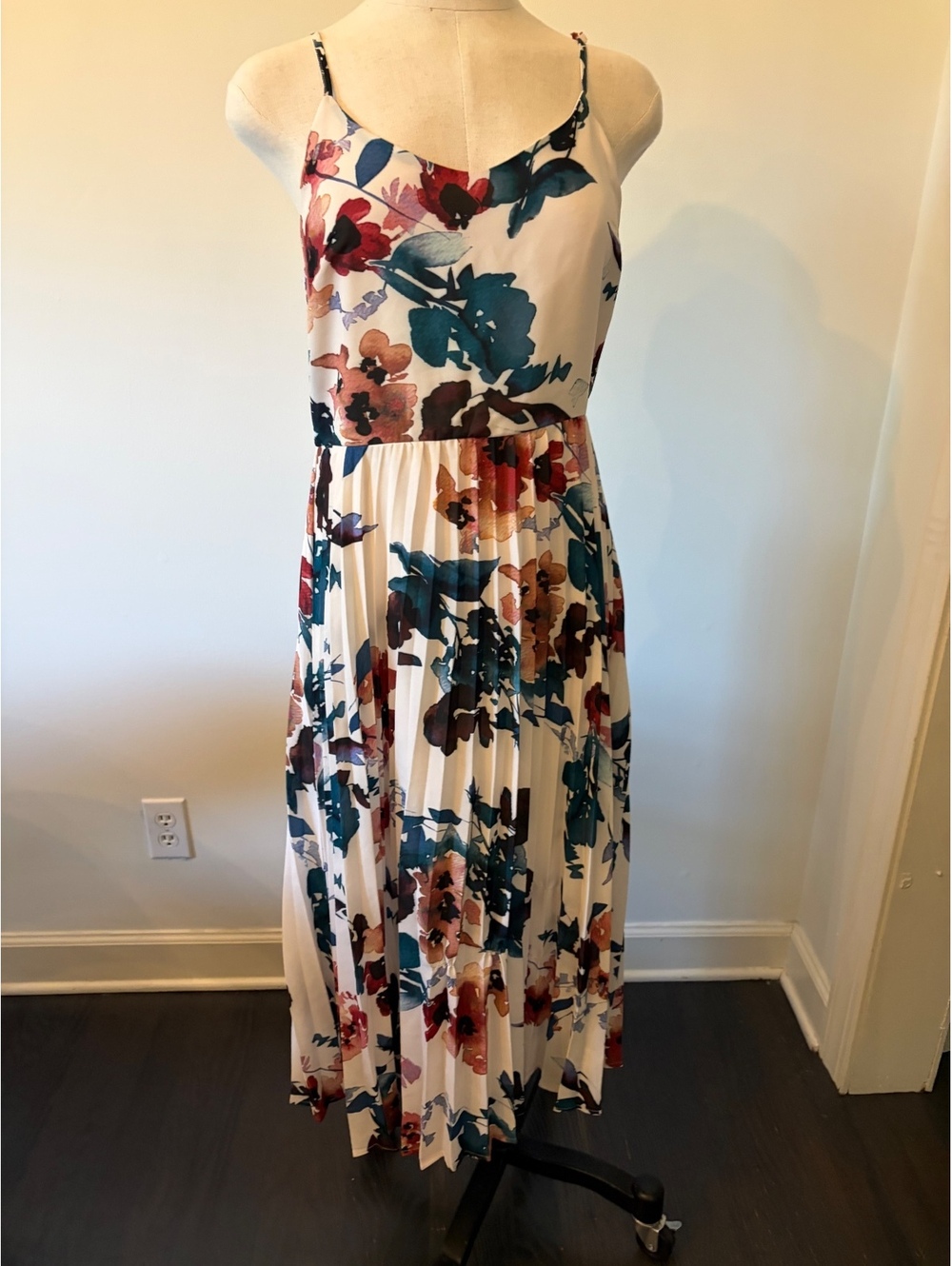 Medium Beige Floral Bohemian Midi Dress